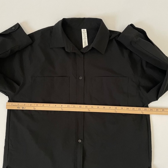 Alo Dreamscape Button Down Long Sleeve Shirt Women’s Medium in Black, Worn 1x - Picture 9 of 10